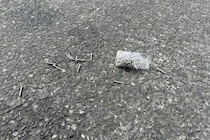 高速道路SAに落ちていた危険すぎる物体、全国のドライバーがゾッとした　「犯罪では」と怒りの声相次ぐ