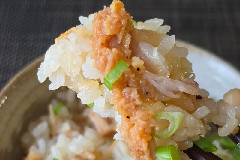 ファミチキとなめたけの炊き込みご飯