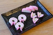 簡単にできる「かまぼこの飾り切り」3種　ちょっとした工夫で正月料理が華やかに