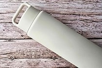 「500mlでは足りない」を解決　無印良品の“ちょうどいい水筒”が優秀