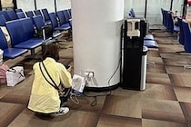 空港でどうしても充電したくなった女性　身勝手すぎる行為が「あまりにも迷惑」と波紋
