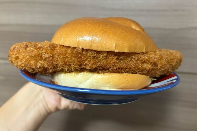 『盛りすぎ！メンチバーガー』