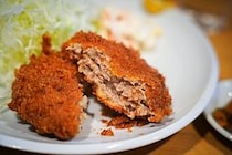 五反田で何気なく入った洋食店のメンチカツが最高に激ウマ　店主のさりげない一言が沁みる