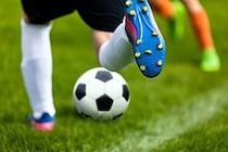 元サッカー日本代表が過去のパワハラ被害を告白、「無視される絶望」語った真意