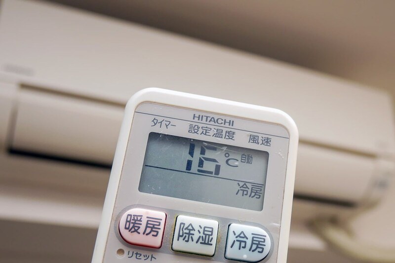 エアコンからムワッと嫌な臭いがしたら… 故障や汚れを疑う前に「設定温度」をこうして