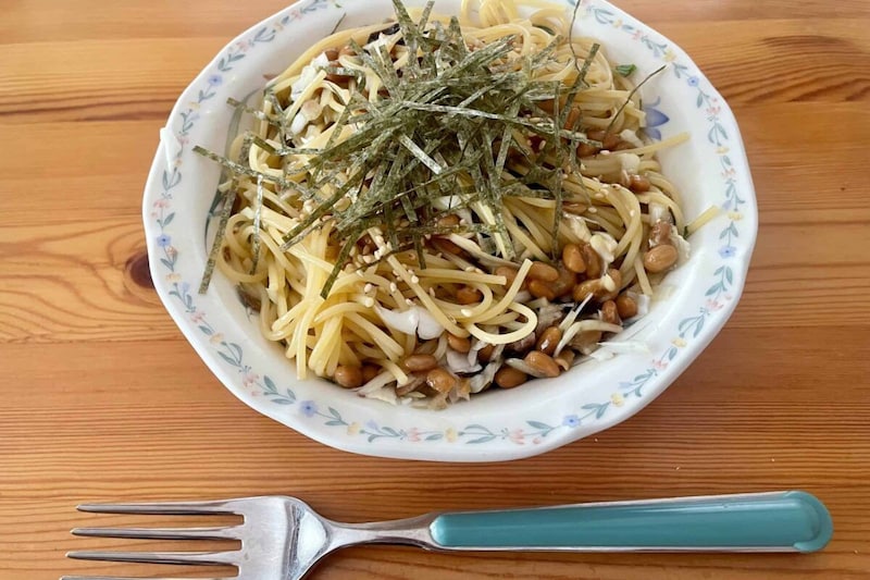 薬味たっぷり納豆パスタ
