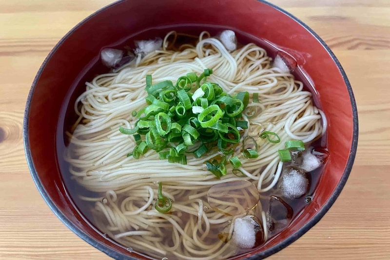 暑い日のそうめんはこれ　10分で作る「冷やしらー素麺」がたまらない