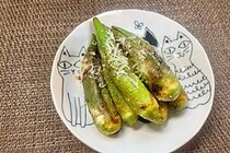 料亭スタイルの「オクラ焼き」で晩酌が超楽しい　茹でないスタイルが意外といい