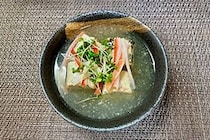 アサヒコの「豆腐バーのカニカマ白だしあんかけ」が絶品　豆腐バーを使って上品な1品ができるとは…