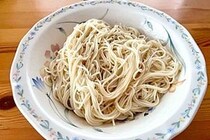 そうめん、この食べ方やってみて　めんつゆ飽きた人必見の“やみつきレシピ”