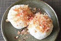 長谷川あかりさんの「おにぎり」が超シンプルなのに満足感たっぷり　疲れた体にしみる
