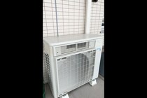「室外機に水をかける行為」メーカーは推奨しないが…　昔ながらの“この方法”は絶対やるべき
