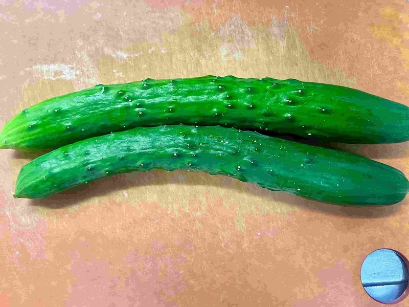 夏のきゅうり、もうこの2つでいい　ポリ袋で揉み込むだけの超ラク漬け物