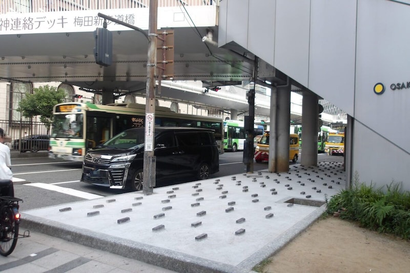 JR大阪駅御堂筋口エリア