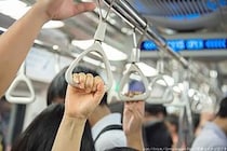 一見普通のエアコン室外機、命に関わる設置ミスがあった…　エアコンのプロは「悪循環」を指摘
