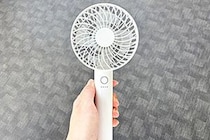 35℃超える日にハンディファンの“その使い方”は危険…　「こうする」だけで熱中症も怖くない