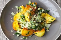 もうじゃがいもは茹でない　コウケンテツ氏の“マヨなし焼きポテサラ”