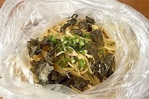 洗い物ほぼゼロ　アイラップだけで作れる「ツナ塩昆布パスタ」が便利すぎた