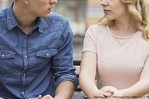 脈なしじゃなくて単に恥ずかしいだけ…！？　まだ諦めない方がいい恋のサイン