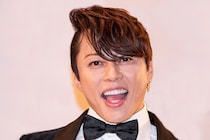 口パク疑惑の西川貴教、“独特な歌い方”について解説　スタジオ騒然「ディープキスしてる…」
