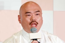 クロちゃん、先輩芸人と既婚女性芸人との“怪しい関係”を暴露？　「口説いてます」「1回…」