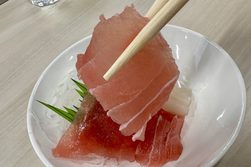カインズの新レンジで冷凍マグロを解凍したら…　ほぼドリップなしで「非常にうまい」