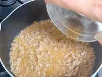 【キャベツ余ったら"ひき肉"と混ぜて！？】「これ以外考えられない(泣)」次の日もサイコーの食べ方