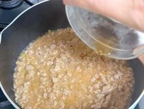 【キャベツ余ったら"ひき肉"と混ぜて！？】「これ以外考えられない(泣)」次の日もサイコーの食べ方