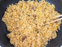 高校生息子「これうまい！！」【菰田シェフの“冷凍チャーハン”の食べ方】さんまさんも番組で大興奮！