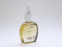 ヴァーチェのマルラブレンドオイルに[クリア]登場！引き締まったハリ肌印象へ導くタイプ