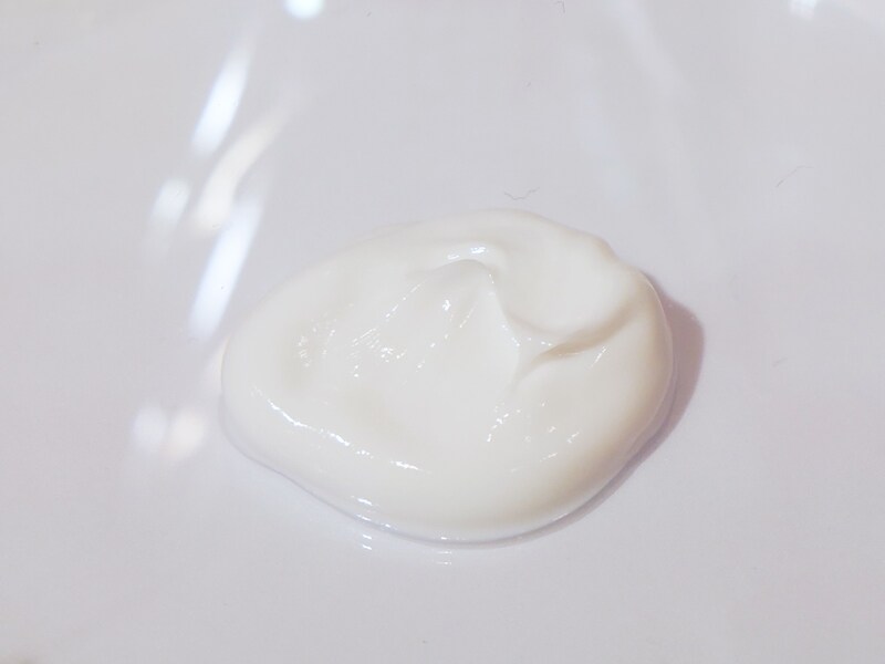 ヒフニック 乾燥治療クリーム ジュレ 違い