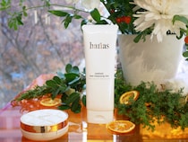 ハリアスからクッションファンデーションとの相性を考え抜いたクレンジングが登場