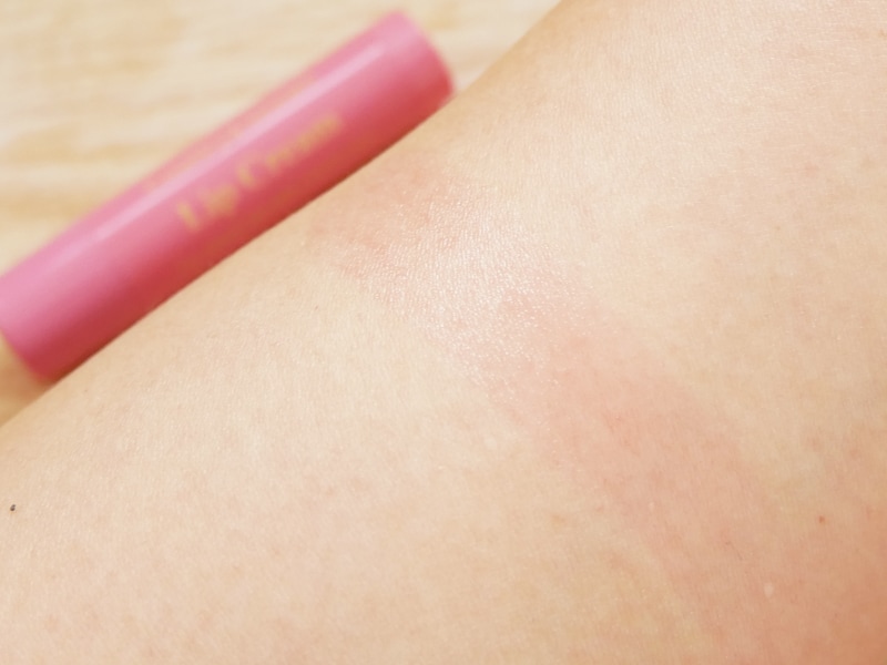 カントリー＆ストリーム リップクリーム 03 ラズベリーカラー 発色