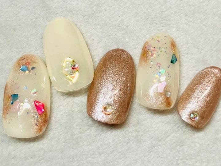 ブラウンラメネイル