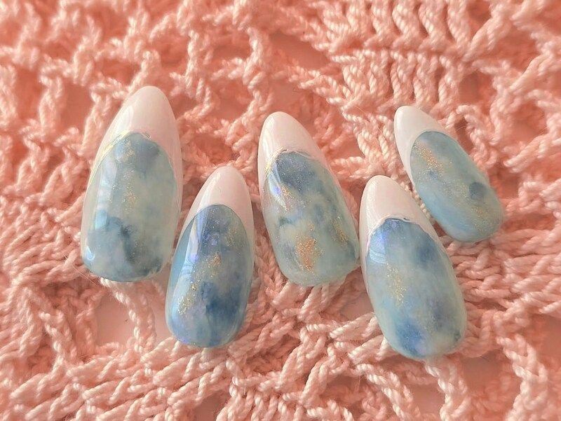 大人のフレンチネイル