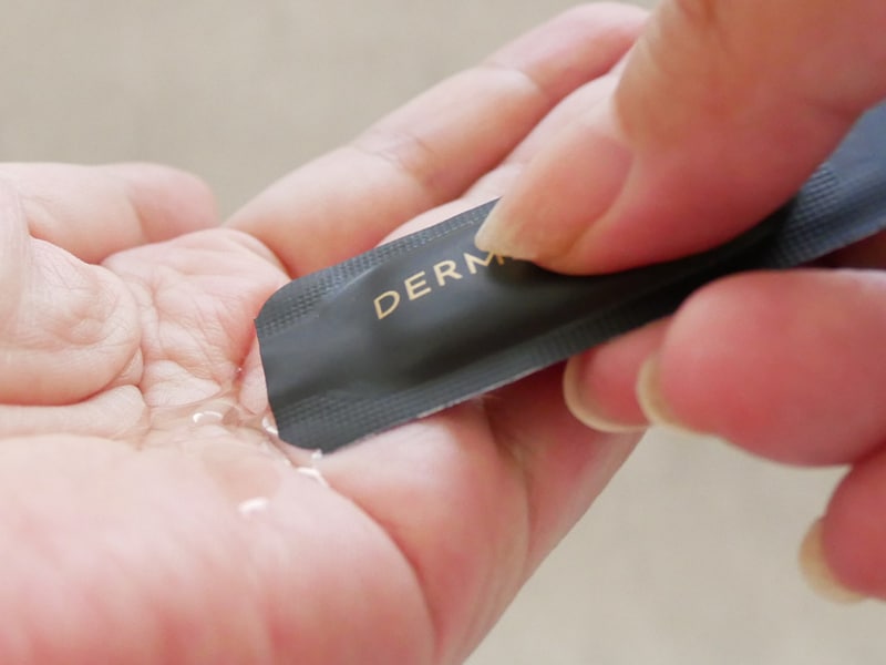 ダーマレーザー ビタミンC美容液 使う順番