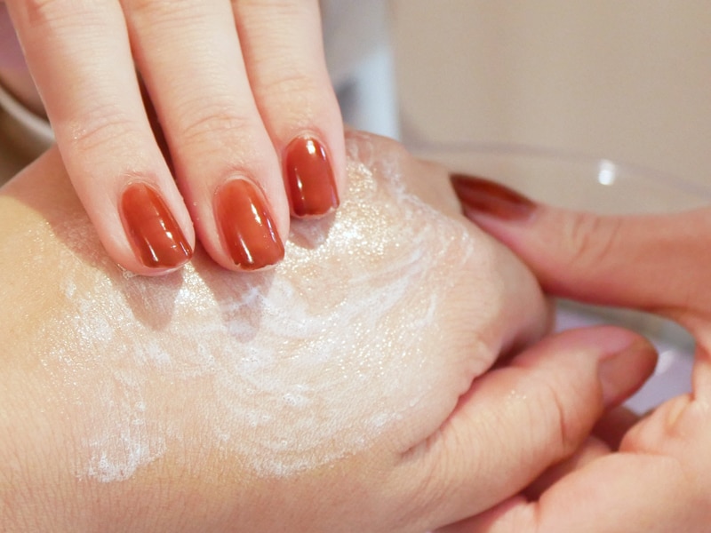 ヨル カームナイトケアボディスクラブ 使ってみた