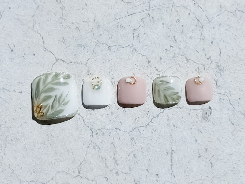 ボタニカル フットネイル デザイン