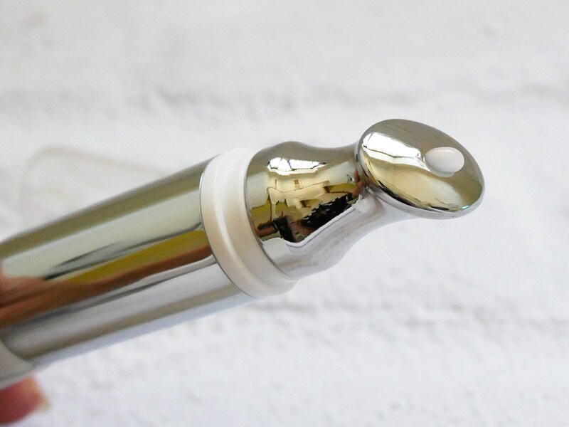 パリジェンヌ 目元用美容液 振動 美顔器一体型