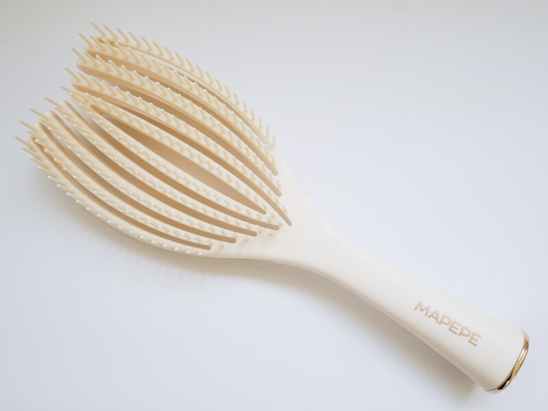 MAPEPE(マペペ)から“自立するヘアブラシ”が誕生!ドライヤーやスタイリングに活躍
