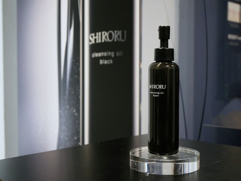泡洗顔のSHIRORU（シロル）からクレンジングオイル誕生！メイクも角栓もほぐれ落ち