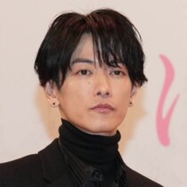 佐藤健、“町田啓太＆志尊淳”との岩盤浴動画で「超大物女優とのデート報道」が再燃したワケ