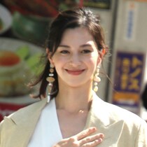 【じゃあ、あんたが作ってみろよ】中条あやみには“椿”のようなキャラがお似合い！クネクネからの「飲もうぜ！」がめっちゃイイ！