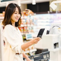 「キャッシュレス決済」の落とし穴……無意識の使い過ぎを防ぐ賢い節約術とは？