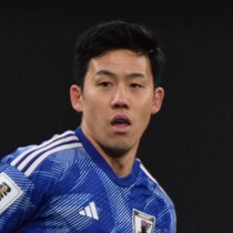 C・ロナウド騒動のせいで遠藤航が“消えた”!? FIFA「W杯宣伝ポスター大炎上」後に日本のキャプテンが「憂き目」に