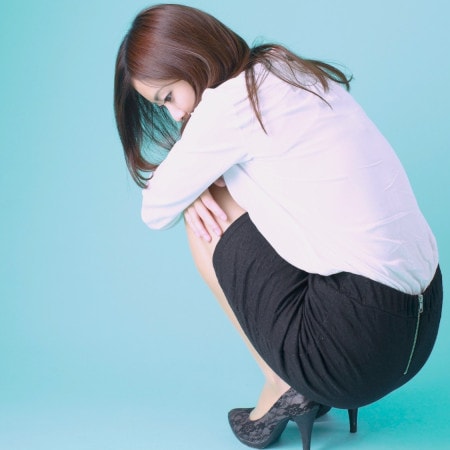 ブラが透ける……「白ブラウス」の下に着るべきインナー4種