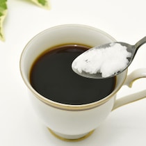 飲むだけで効果あり！ブーム再燃中「MCTオイルダイエット」のメリット