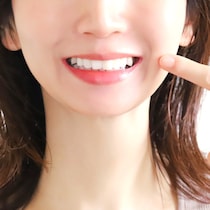白い歯は好感度4割増しの調査結果！どんな美肌ケアよりモテる歯の「ホワイトニング」の話