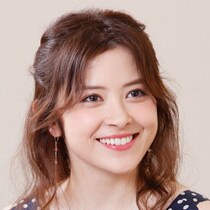 【初恋DOGs】宮澤エマ 交際中とされる森崎ウィンとの初共演にあがった「結婚があり得そう」そのワケとは