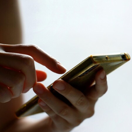 改行と装飾でポエム風?シン・オバサンLINE構文の世界